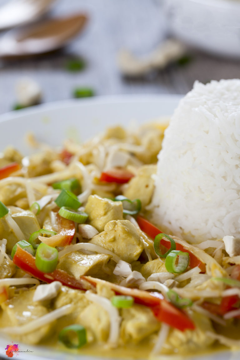 Gelbes Thai Curry mit Hähnchenbrust - einfach und schnell - juliamalia